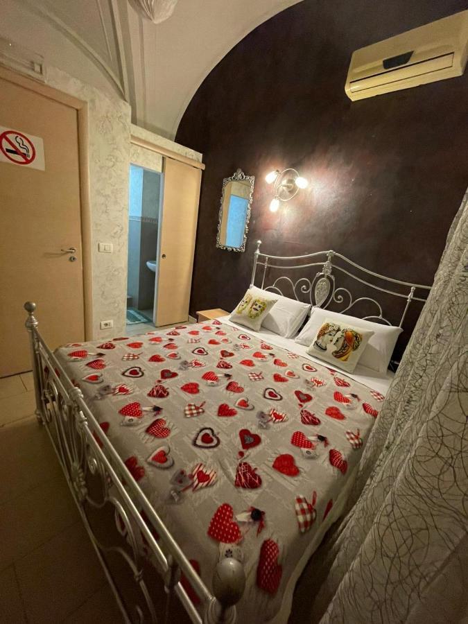 B&B Sotto Gli Archi Katanya Dış mekan fotoğraf